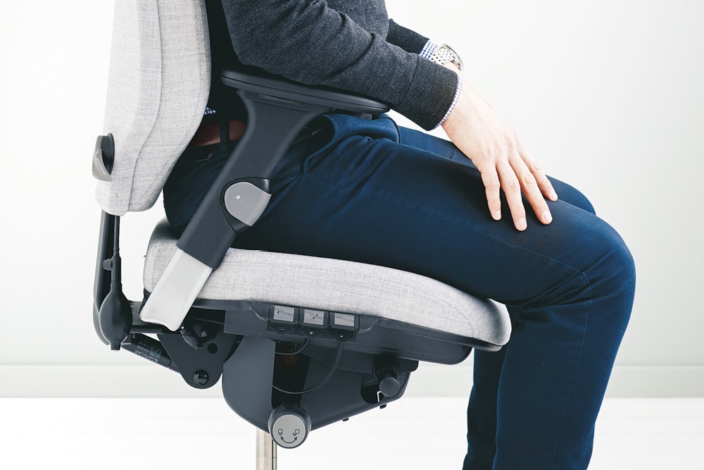 ۲. مکانیزم Knee Tilt (زانو محور)